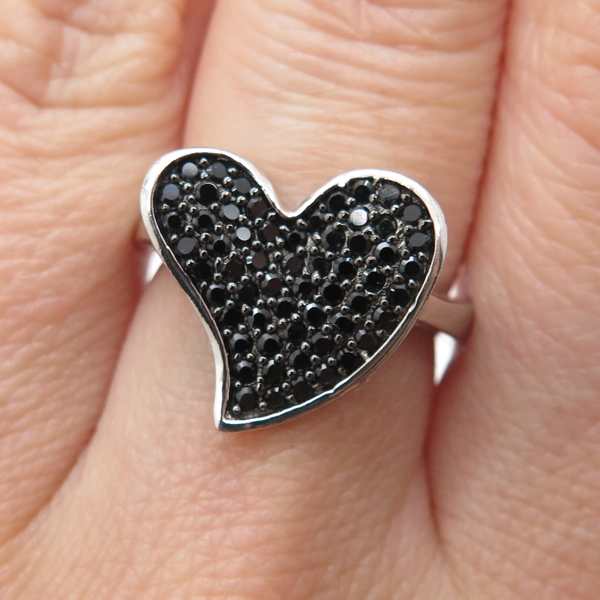 925 Sterling Silver Real Round-Cut Black Spinel Heart Ring Size 5.5