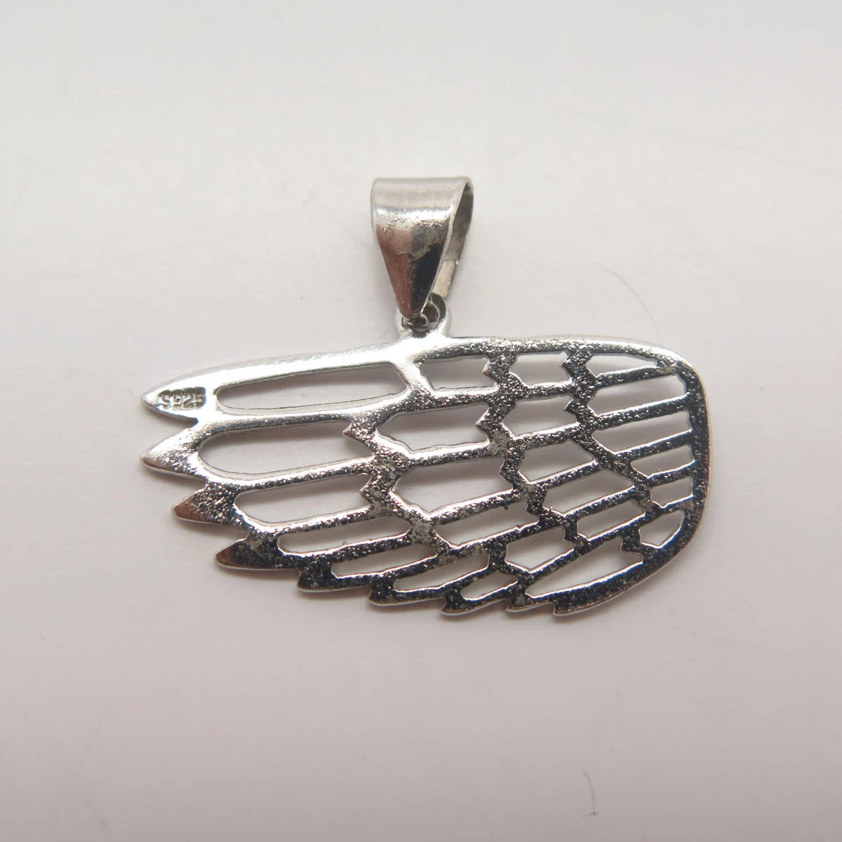 925 Sterling Silver Vintage Open Wing Pendant