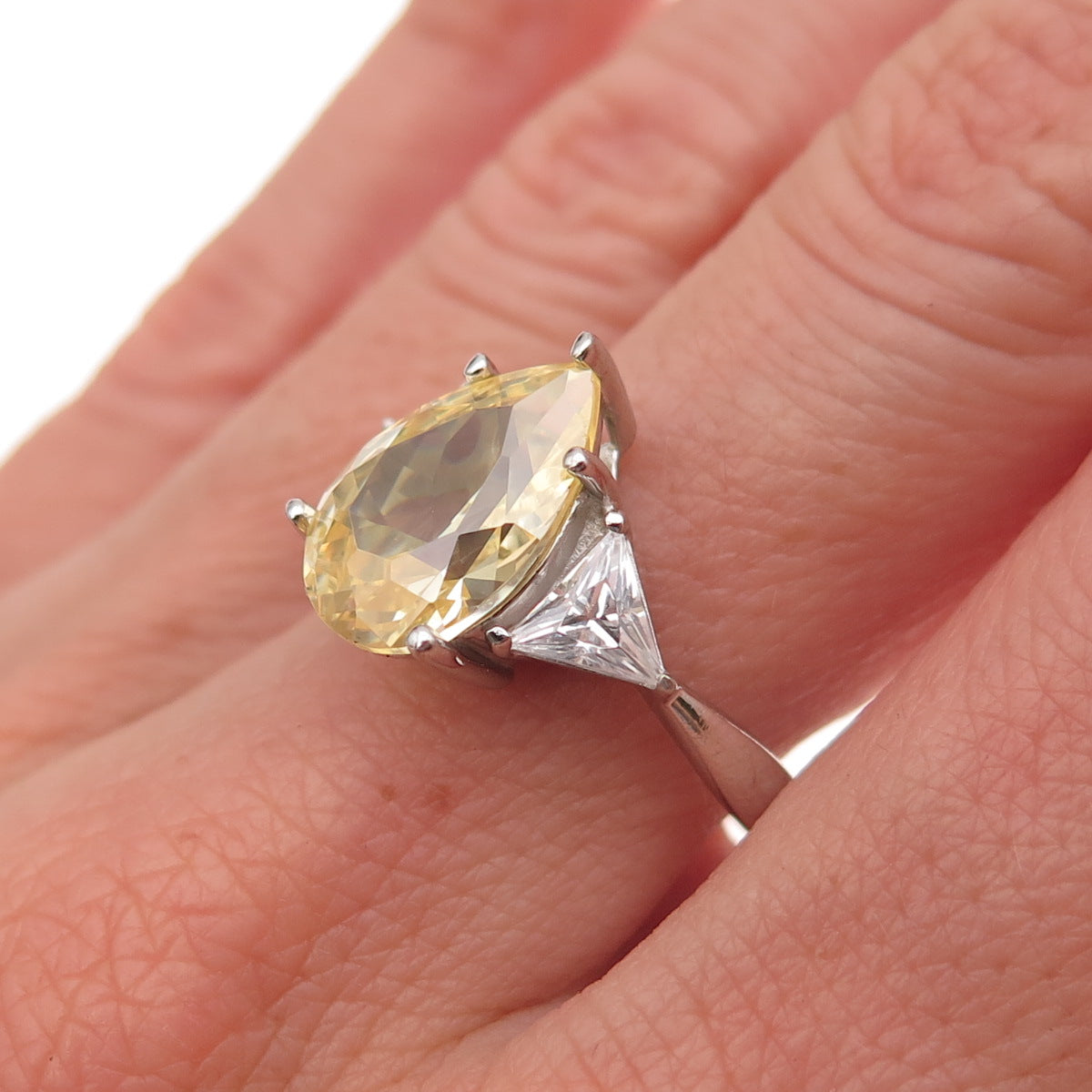 925 Sterling Silver Canary & White C Z Teardrop Ring Size 9.25