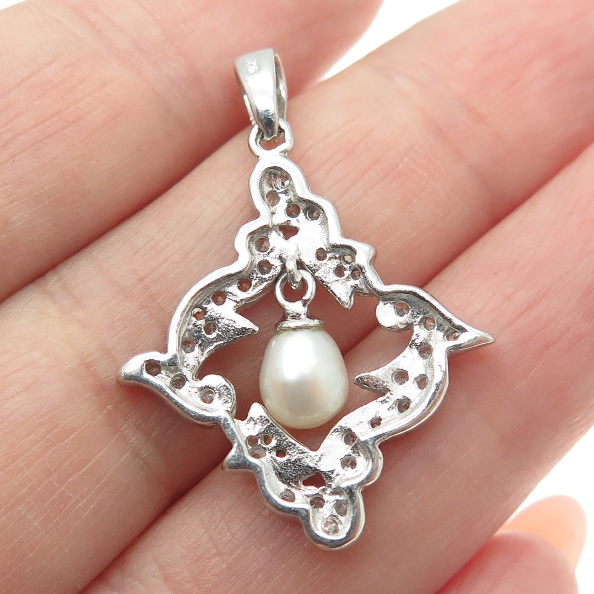 925 Sterling Silver Real Pearl & Round-Cut C Z Pendant