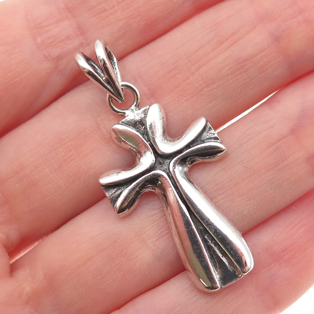 925 Sterling Silver Vintage Cross Oxidized Charm Pendant