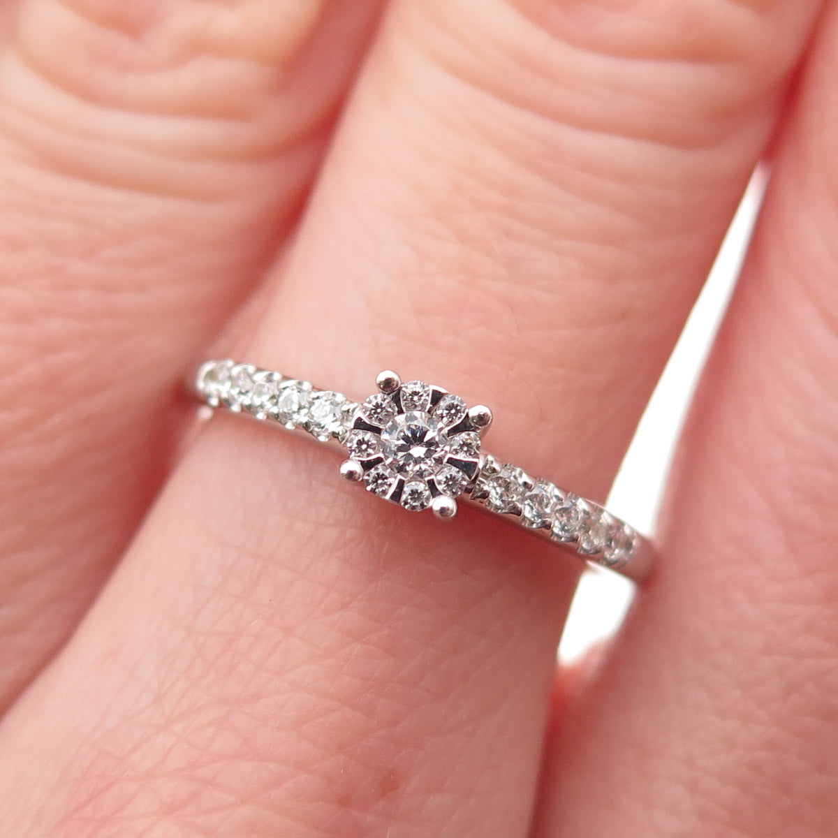 925 Sterling Silver Round-Cut C Z Engagement Ring Size 7