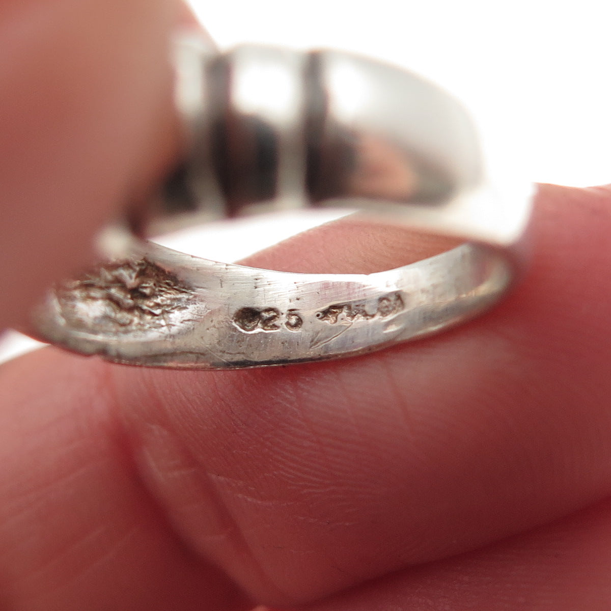 925 Sterling Silver Vintage Real Amethyst Modernist Oxidized Ring Size 4.75