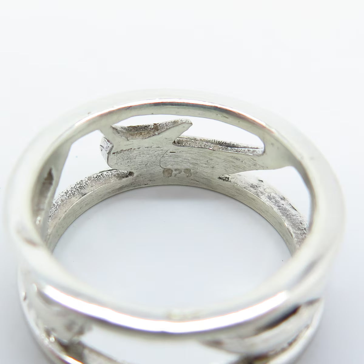 925 Sterling Silver Vintage Friendly Dolphin Open Band Ring Size 6