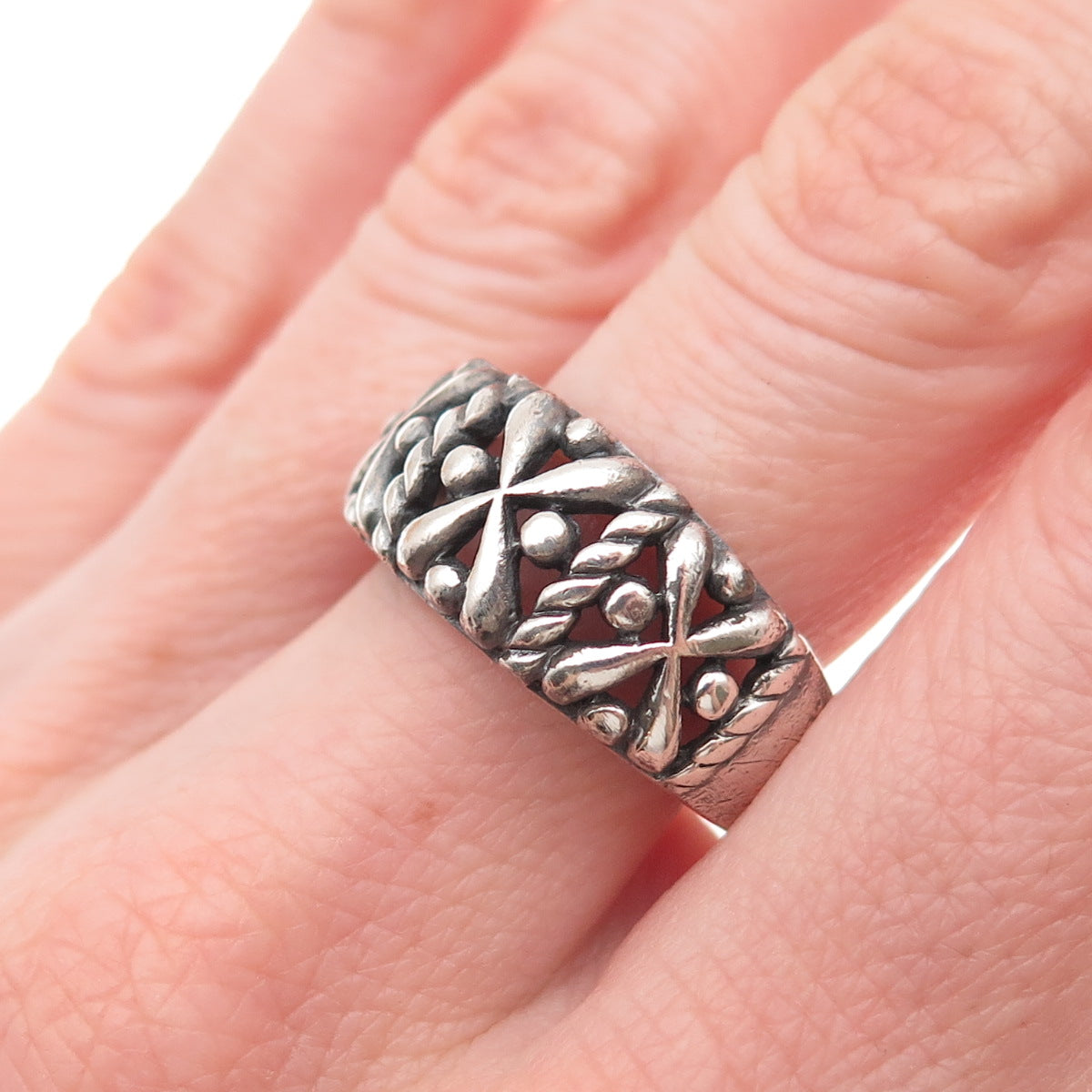925 Sterling Silver Vintage Modernist X-Shape Oxidized Ring Size 8.75