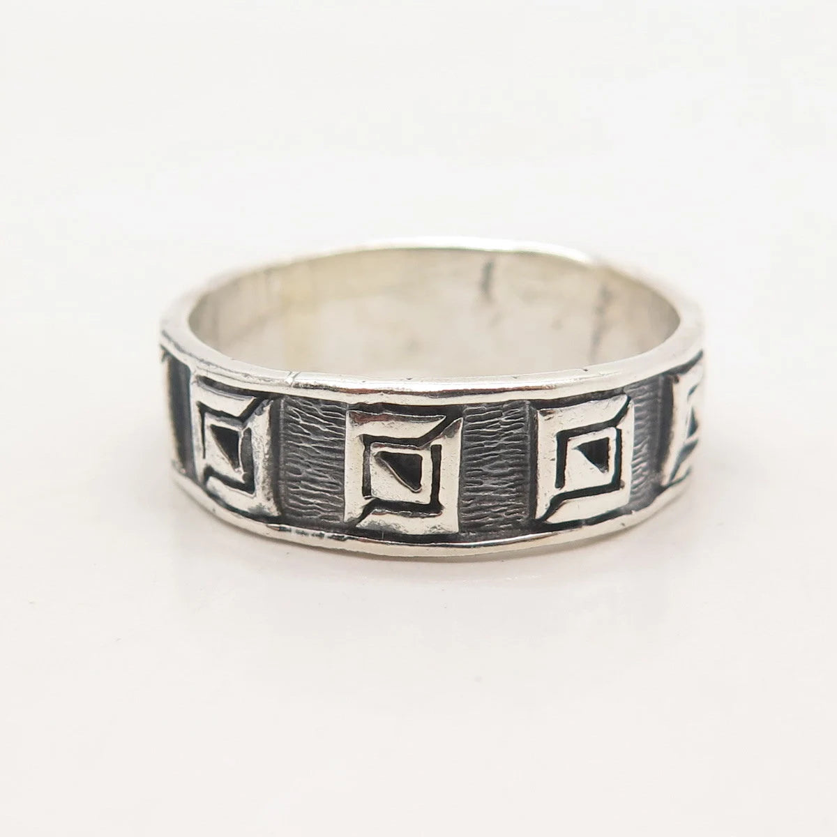925 Sterling Silver Vintage Modernist Band Ring Size 13.75
