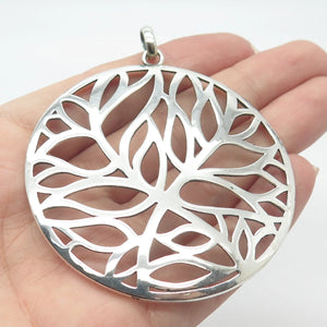 925 Sterling Silver Vintage Leaves Round Pendant