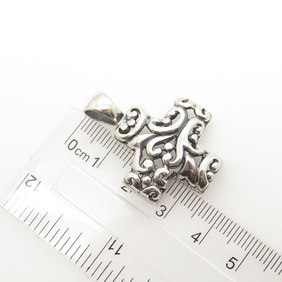 925 Sterling Silver Vintage Ornate Heart Cross Pendant