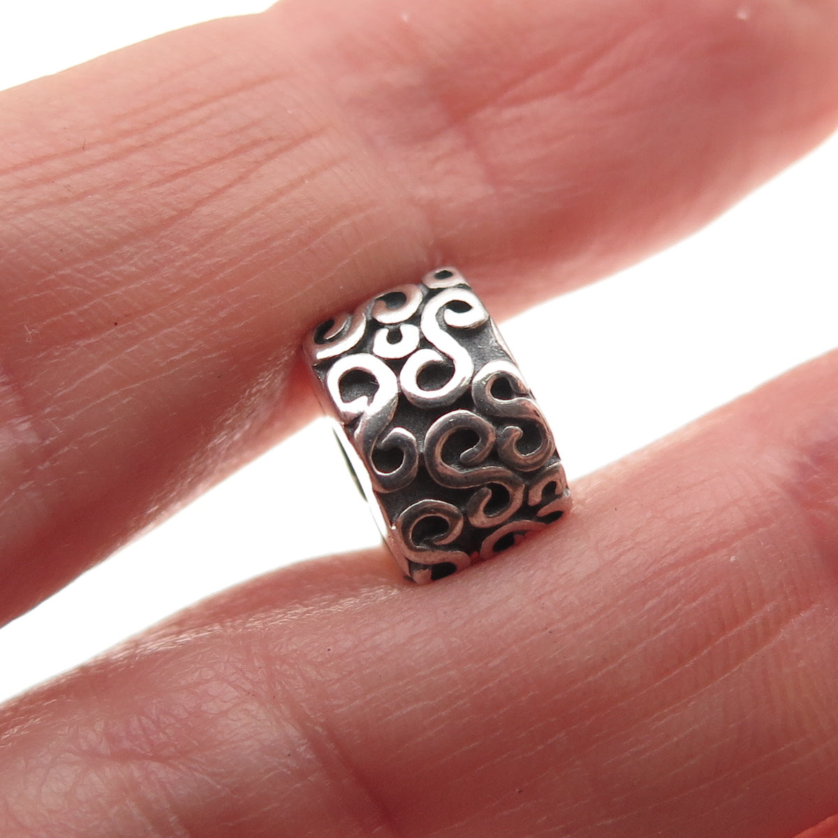 Pandora 925 Sterling Silver S Swirl Clip Bead Charm