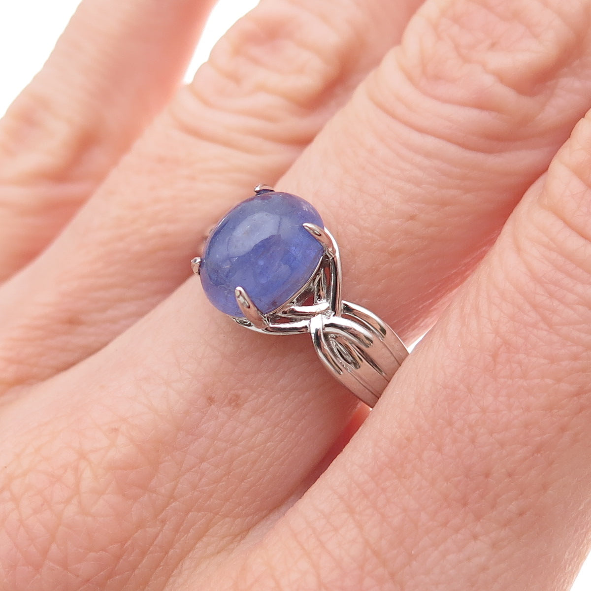 925 Sterling Silver Real Cabochon Tanzanite Ring Size 8.25