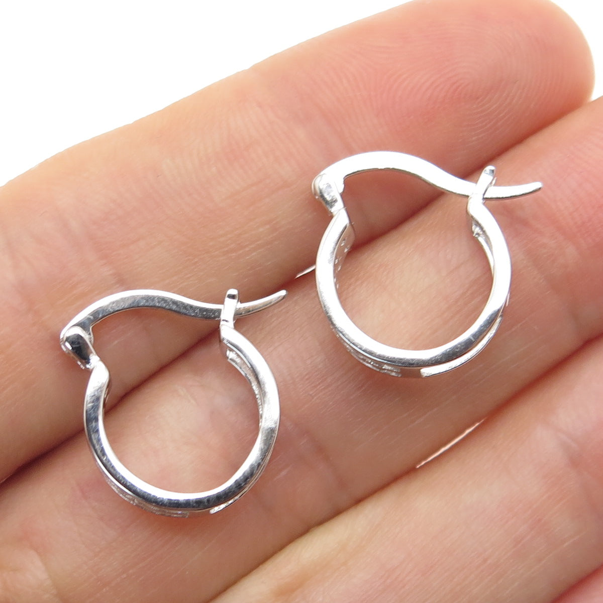 925 Sterling Silver Round-Cut C Z Hoop Earrings