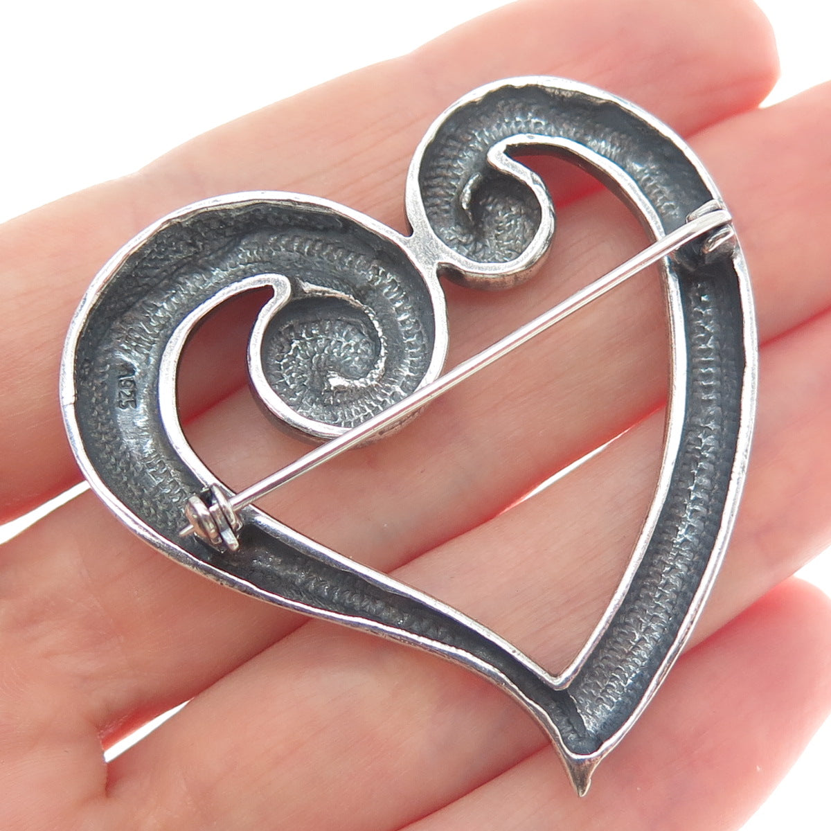 925 Sterling Silver Vintage Modernist Heart Oxidized Pin Brooch
