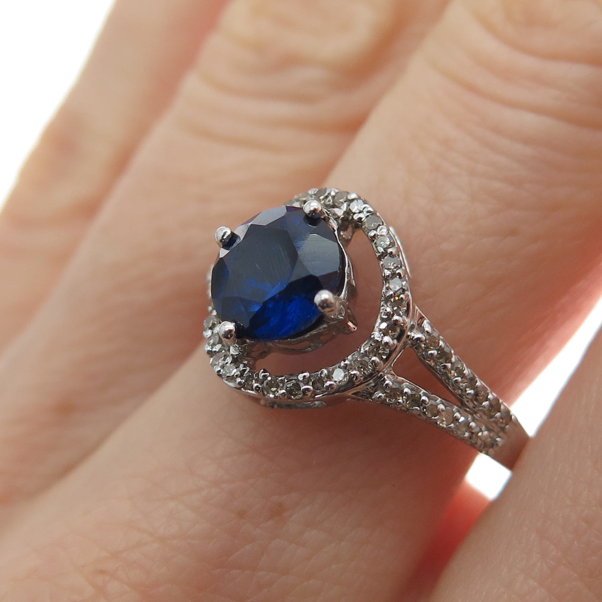 925 Sterling Silver Real Round-Cut Diamond Sapphire Hook & Eye Ring Size 7.75