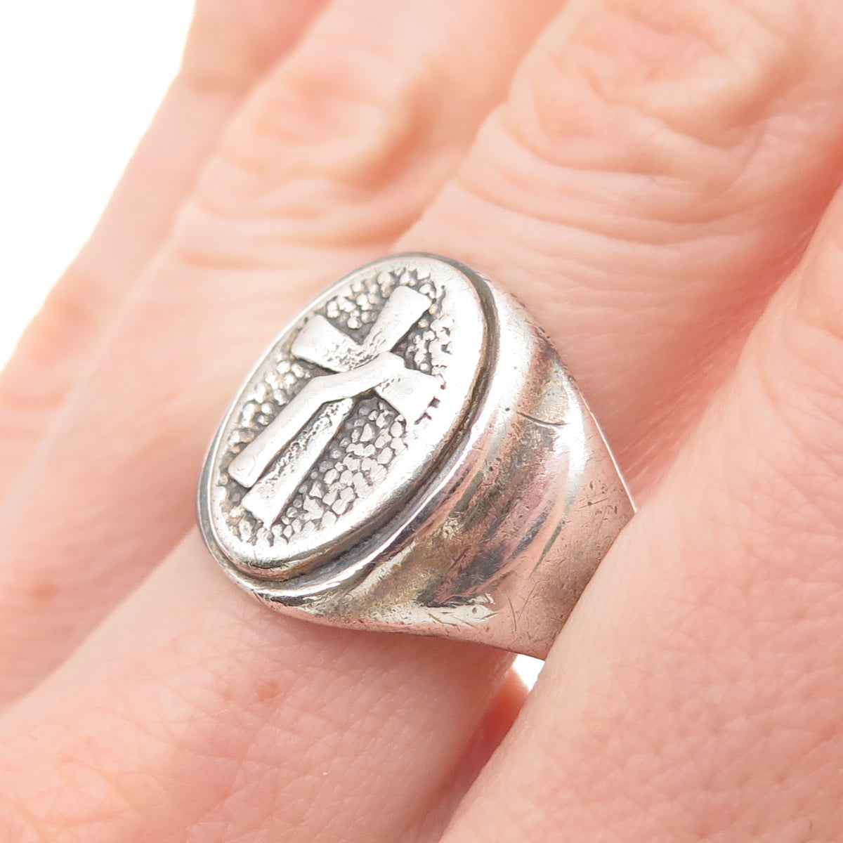925 Sterling Silver Vintage Cross Oxidized Signet Ring Size 11.5