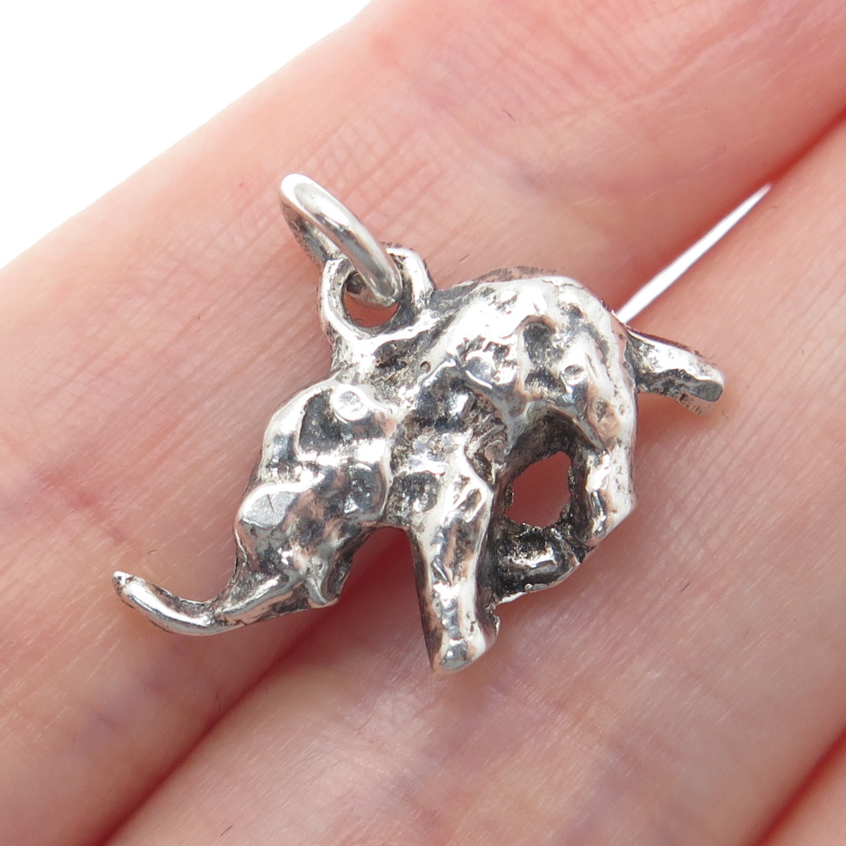 925 Sterling Silver Vintage Elephant Oxidized Minimalist Charm Pendant