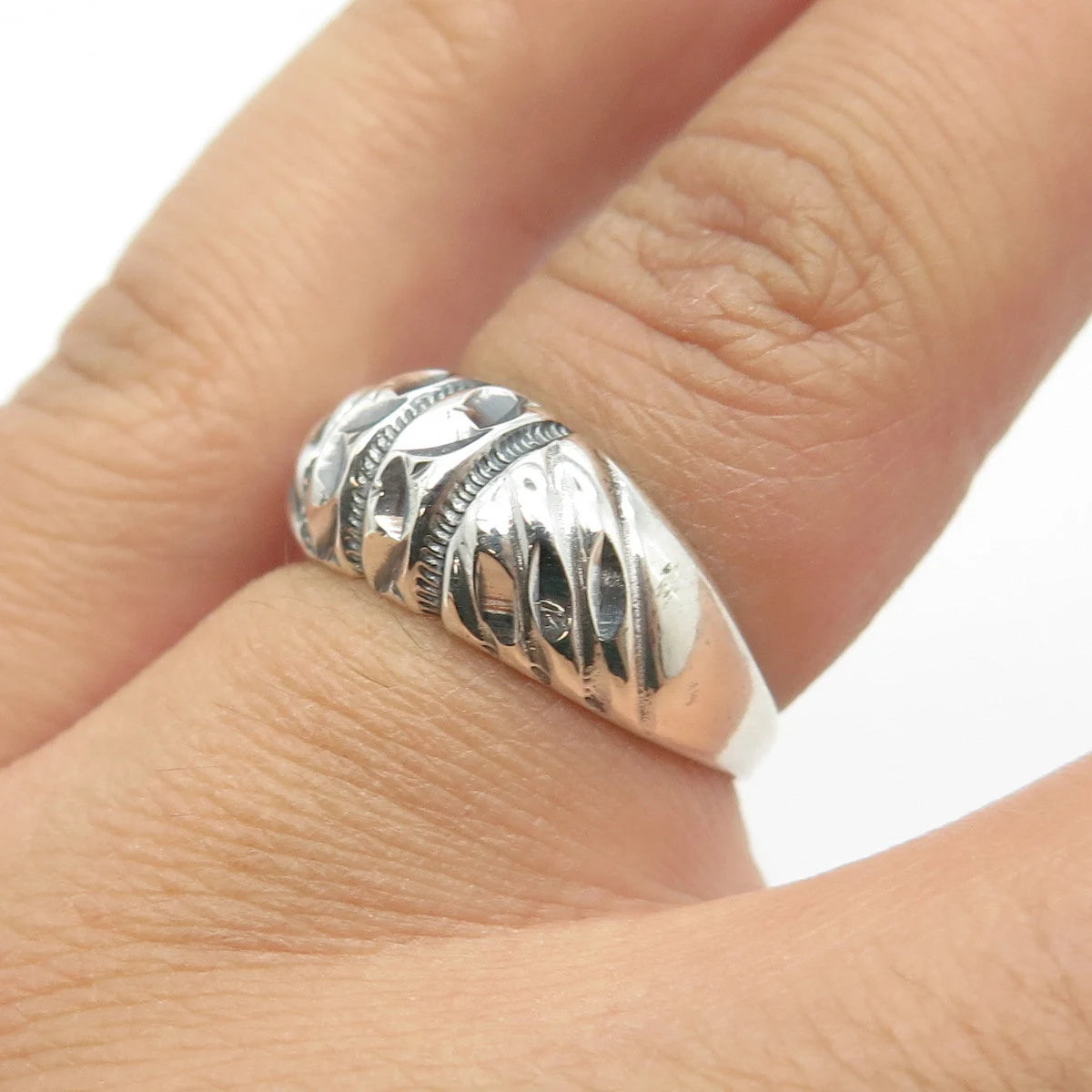 925 Sterling Silver Vintage Twisted Puffy Ring Size 5.75
