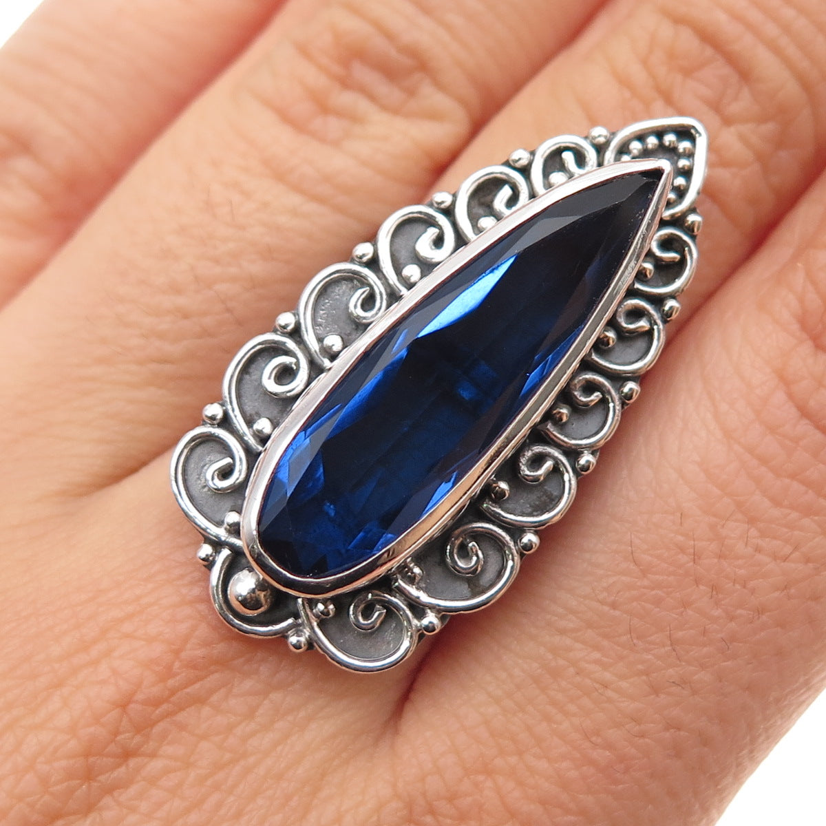 925 Sterling Silver Vintage Pear-Cut Blue C Z Swirl Oxidized Ring Size 7.5