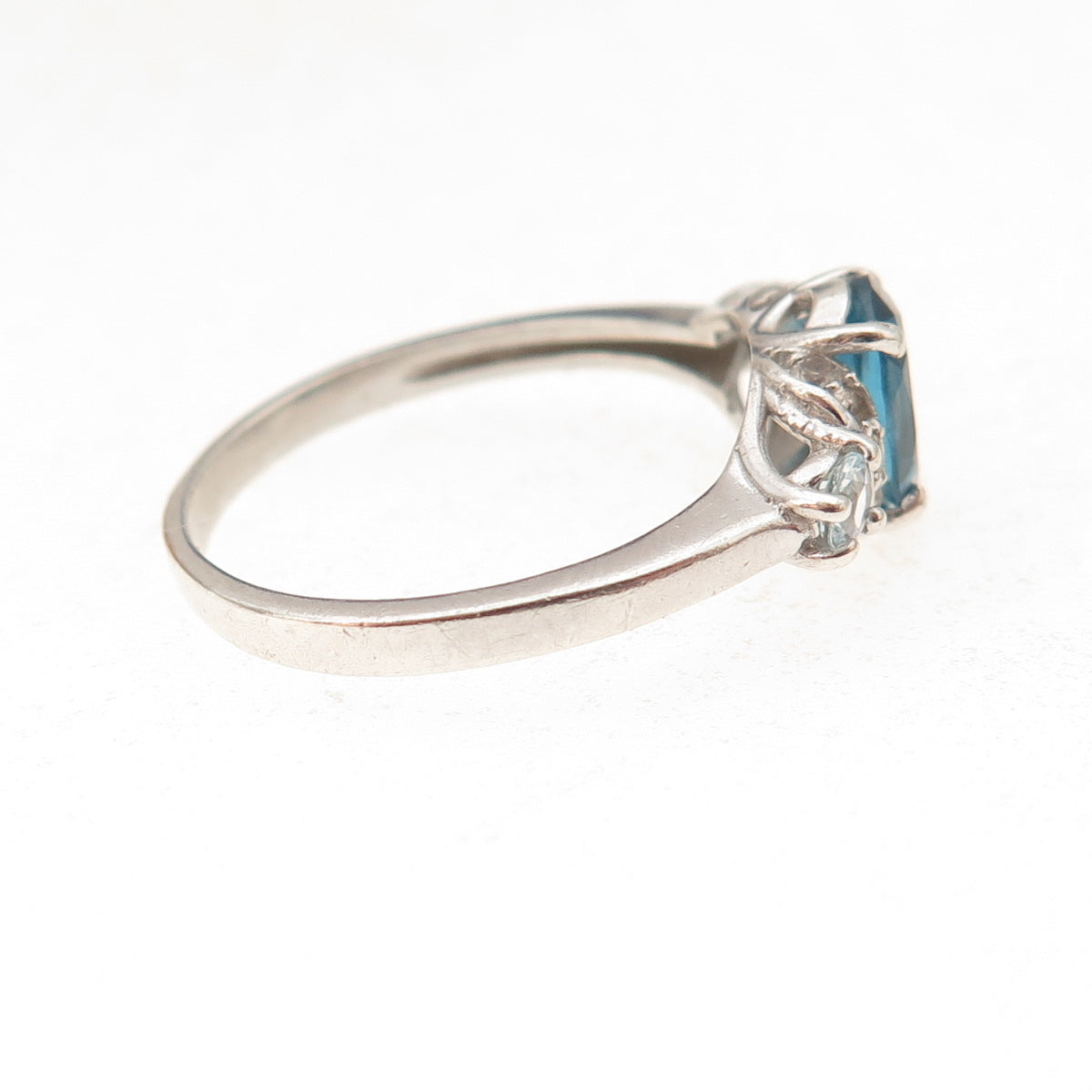 925 Sterling Silver Real Blue & White Topaz Ring Size 8