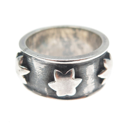 925 Sterling Silver Vintage Flower All Around Oxidized Band Ring Size 5.25