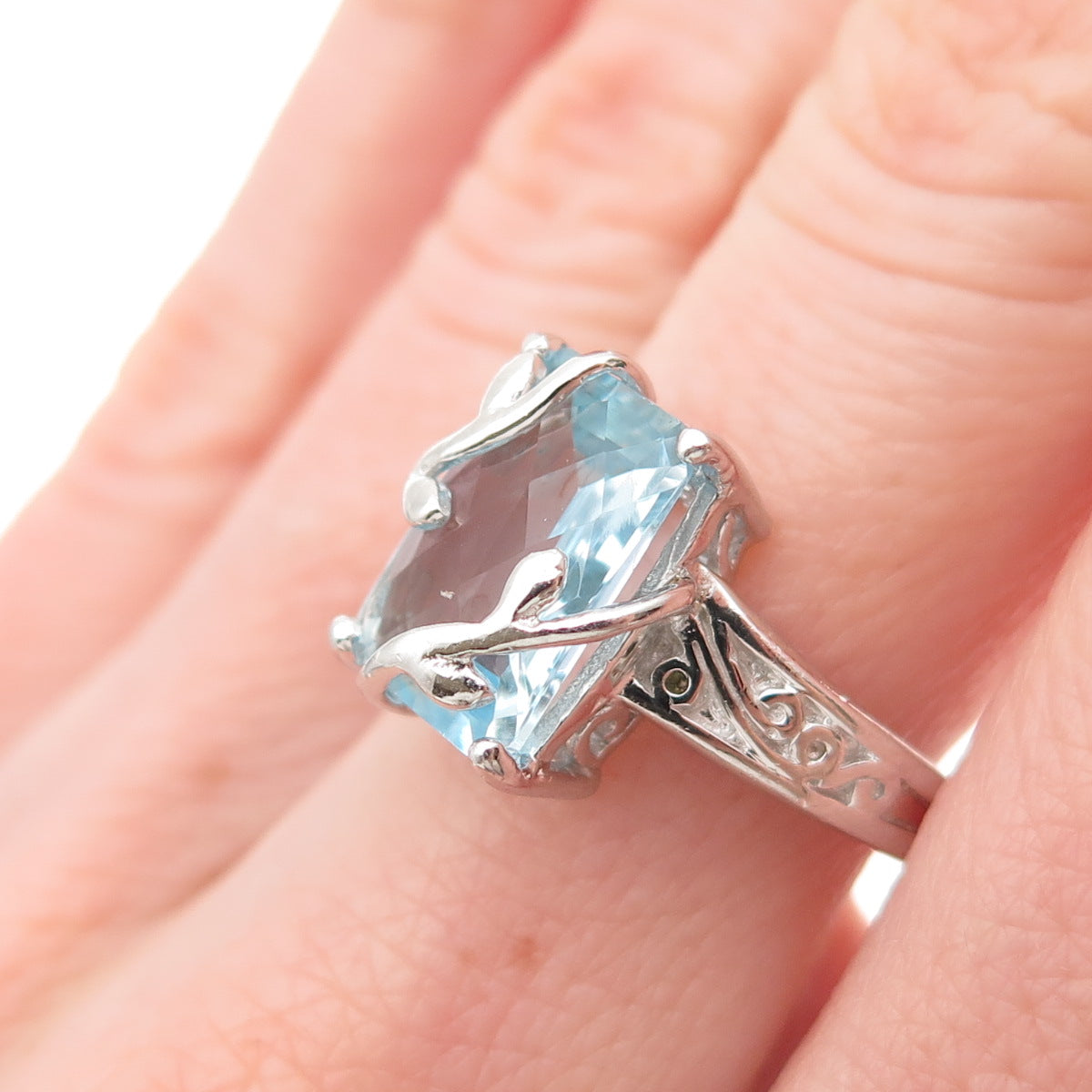 925 Sterling Silver Real Radiant-Cut Blue Topaz Floral Scroll Ring Size 7