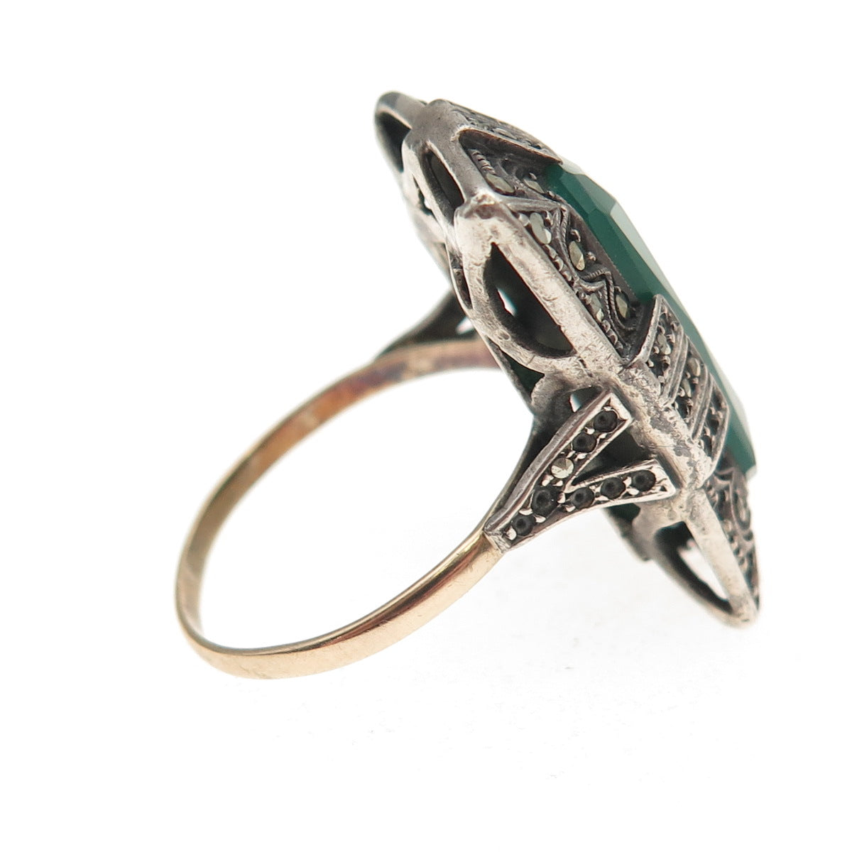 925 Sterling Antique Green Onyx & Marcasite Ring Size 7.75 (missing 25 stones)