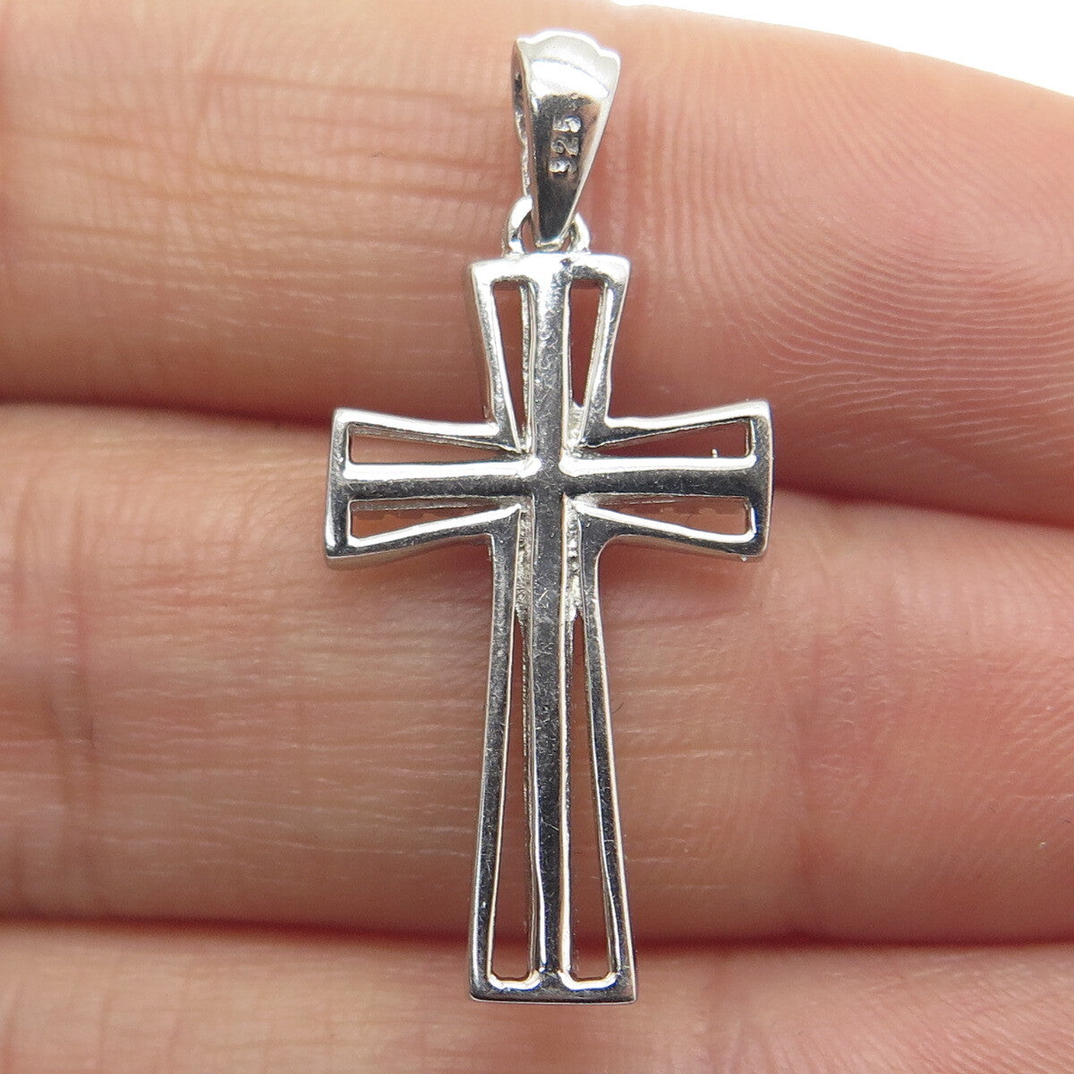 925 Sterling Silver Round-Cut Shaped C Z Cross Pendant