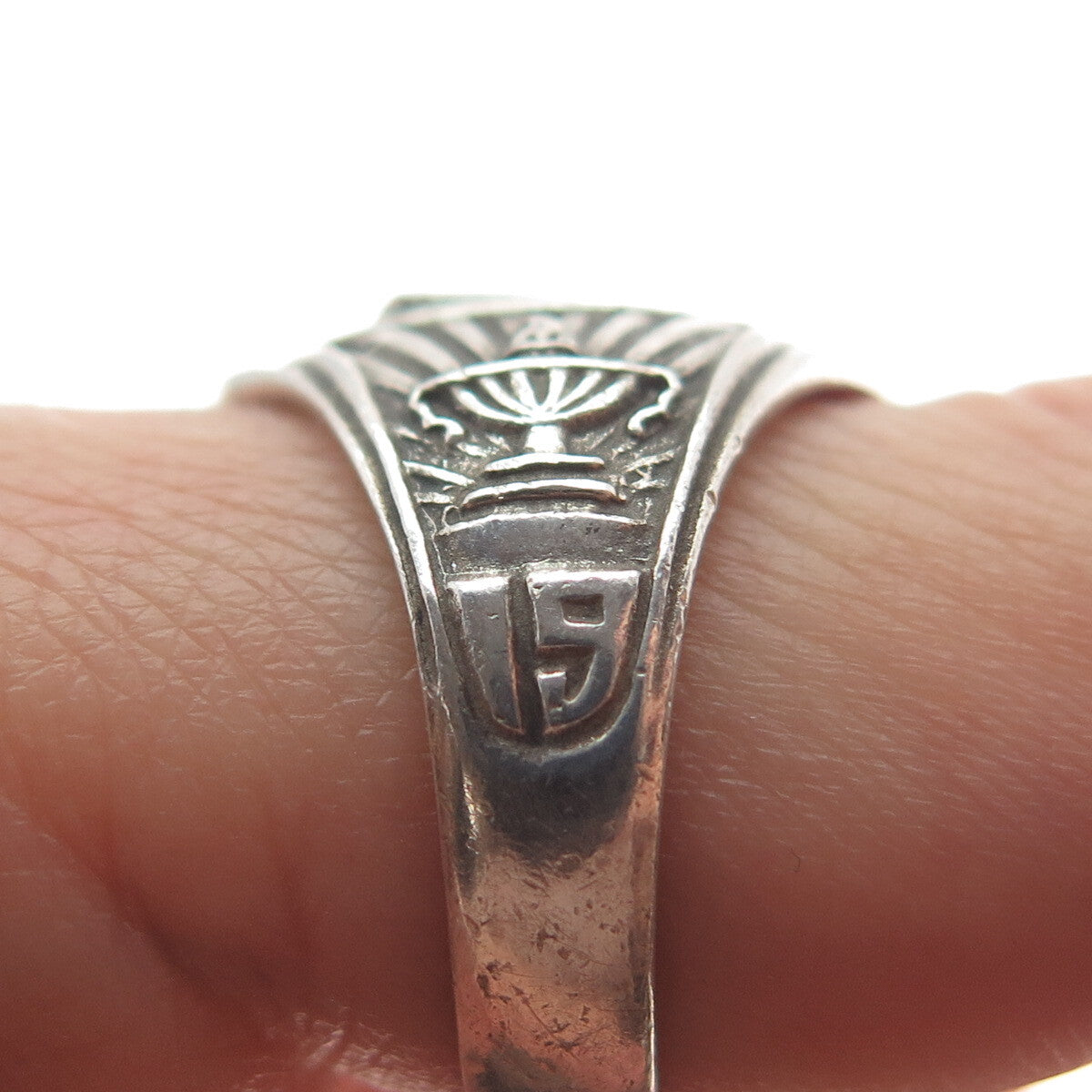 REED & CO NYC 925 Sterling Vintage 1973 Enamel JHS Shallow School Ring Size 8.5
