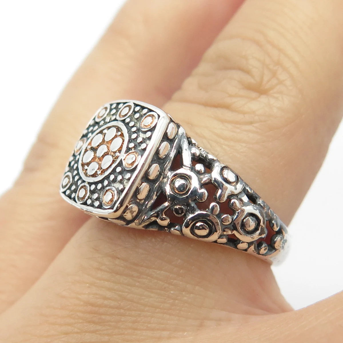 925 Sterling Silver Vintage Ethnic Ring Size 7
