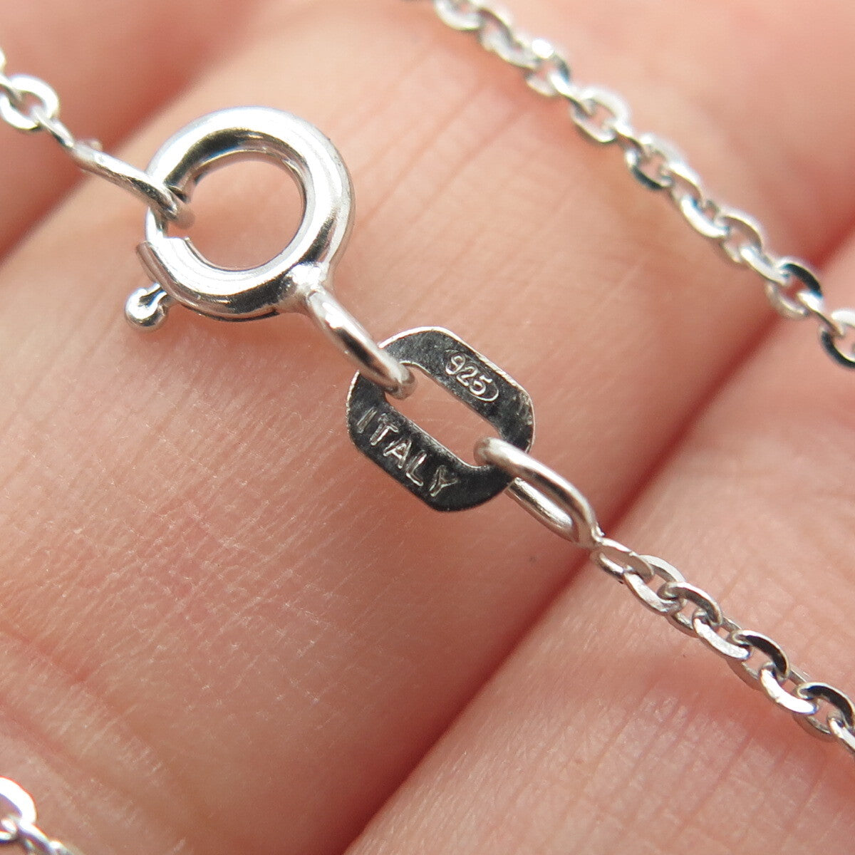 925 Sterling Silver Round-Cut Black & White C Z Rocking Horse Chain Necklace 16"