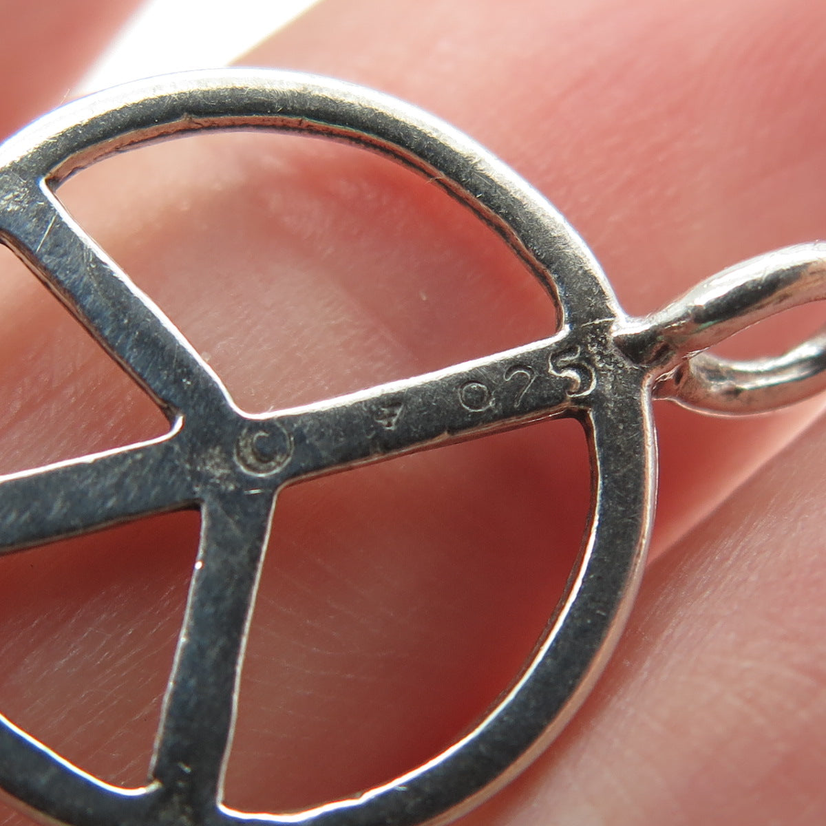 925 Sterling Silver Vintage Symbol of Peace Pendant