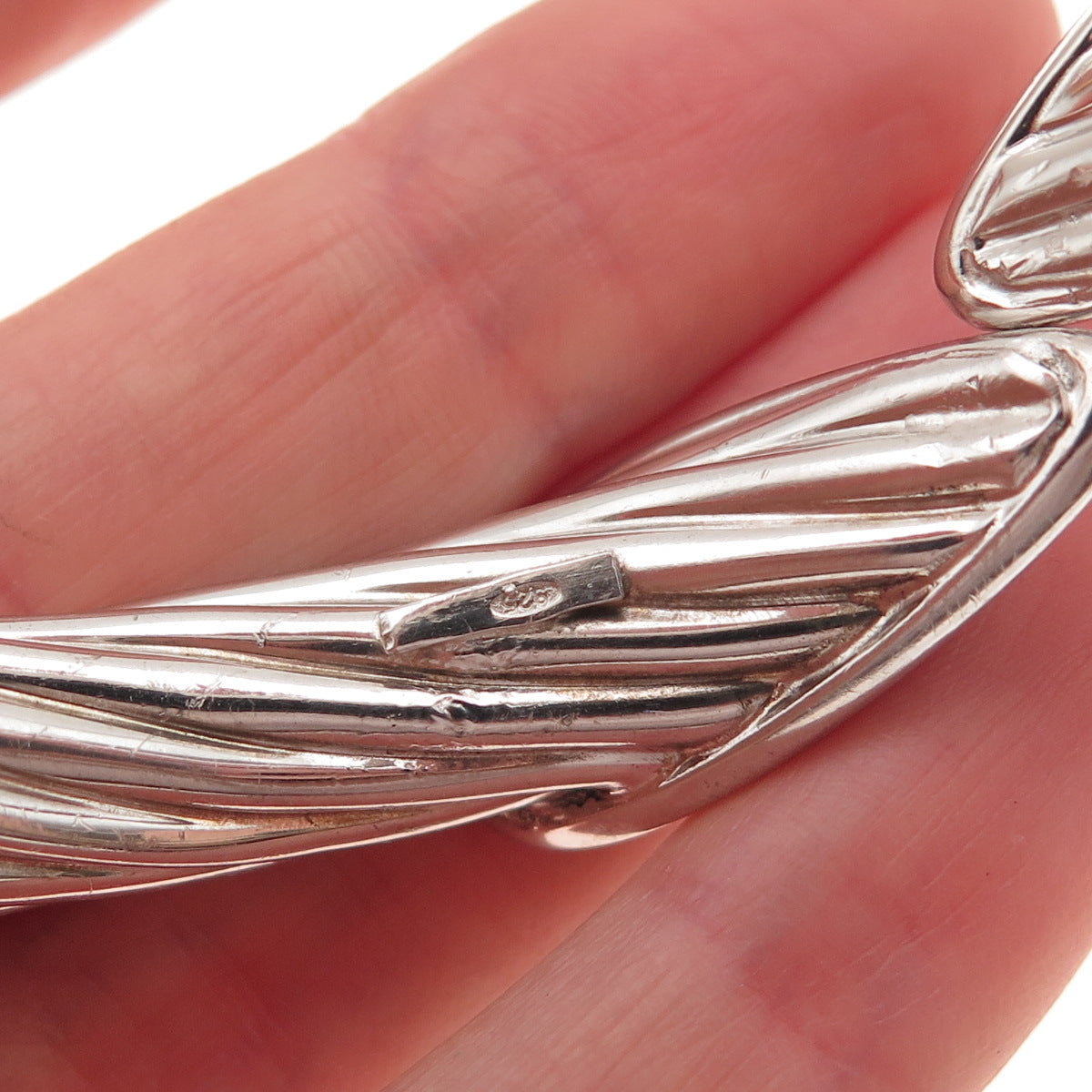 925 Sterling Silver Vintage Modernist Teardrop Bangle Bracelet 7.25"