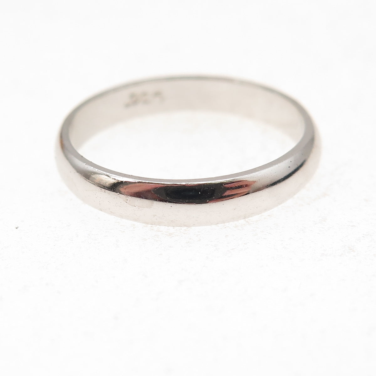 925 Sterling Silver Vintage Classic Wedding Band Ring Size 7.25