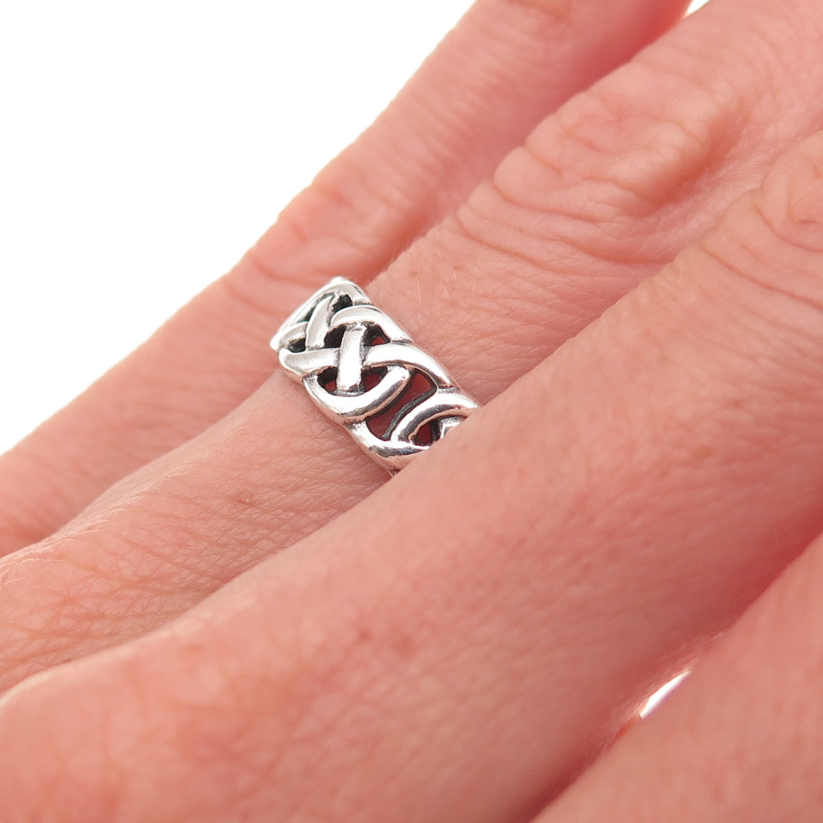 925 Sterling Silver Vintage Celtic Knot Oxidized Band Ring Size 5.5