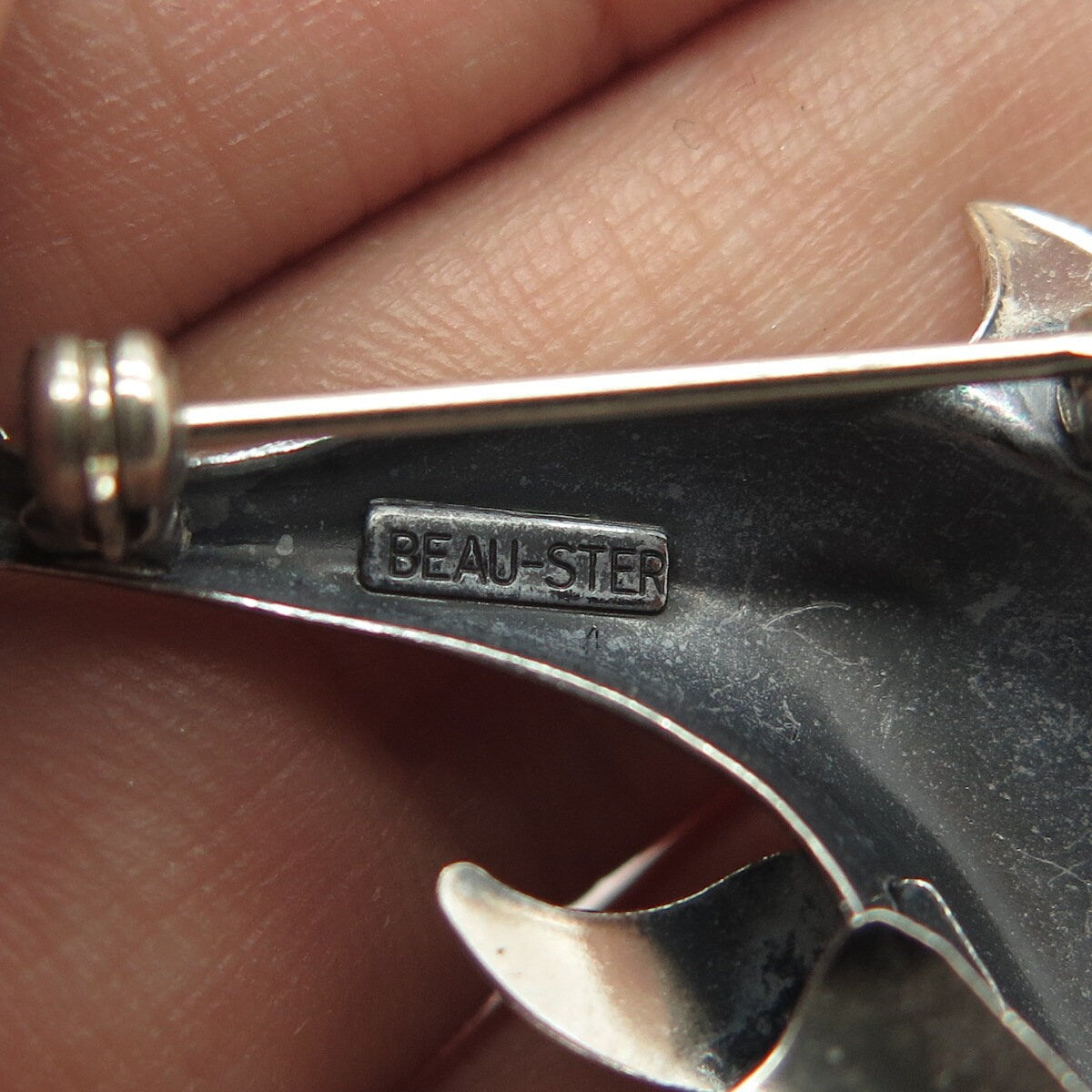 925 Sterling Silver Vintage Beau Friendly Dolphin Pin Brooch