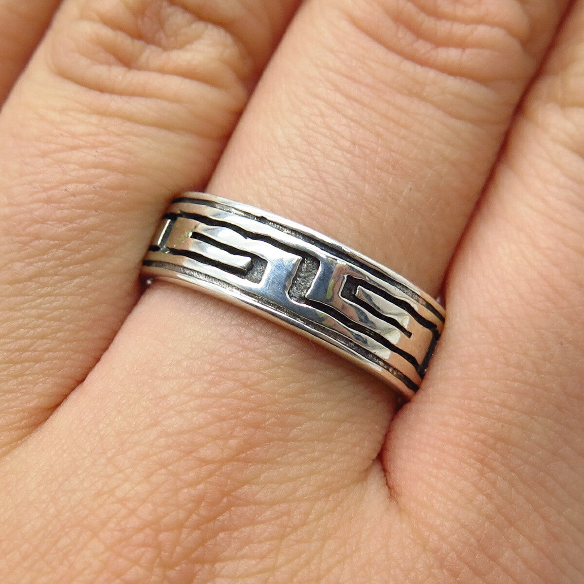 925 Sterling Silver Vintage Greek Maze Band Ring Size 8.5