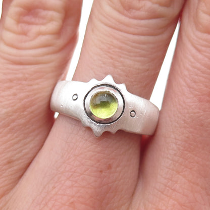 Lisa Jenks 925 Sterling Silver Vintage Real Peridot Modernist Ring Size 8.25