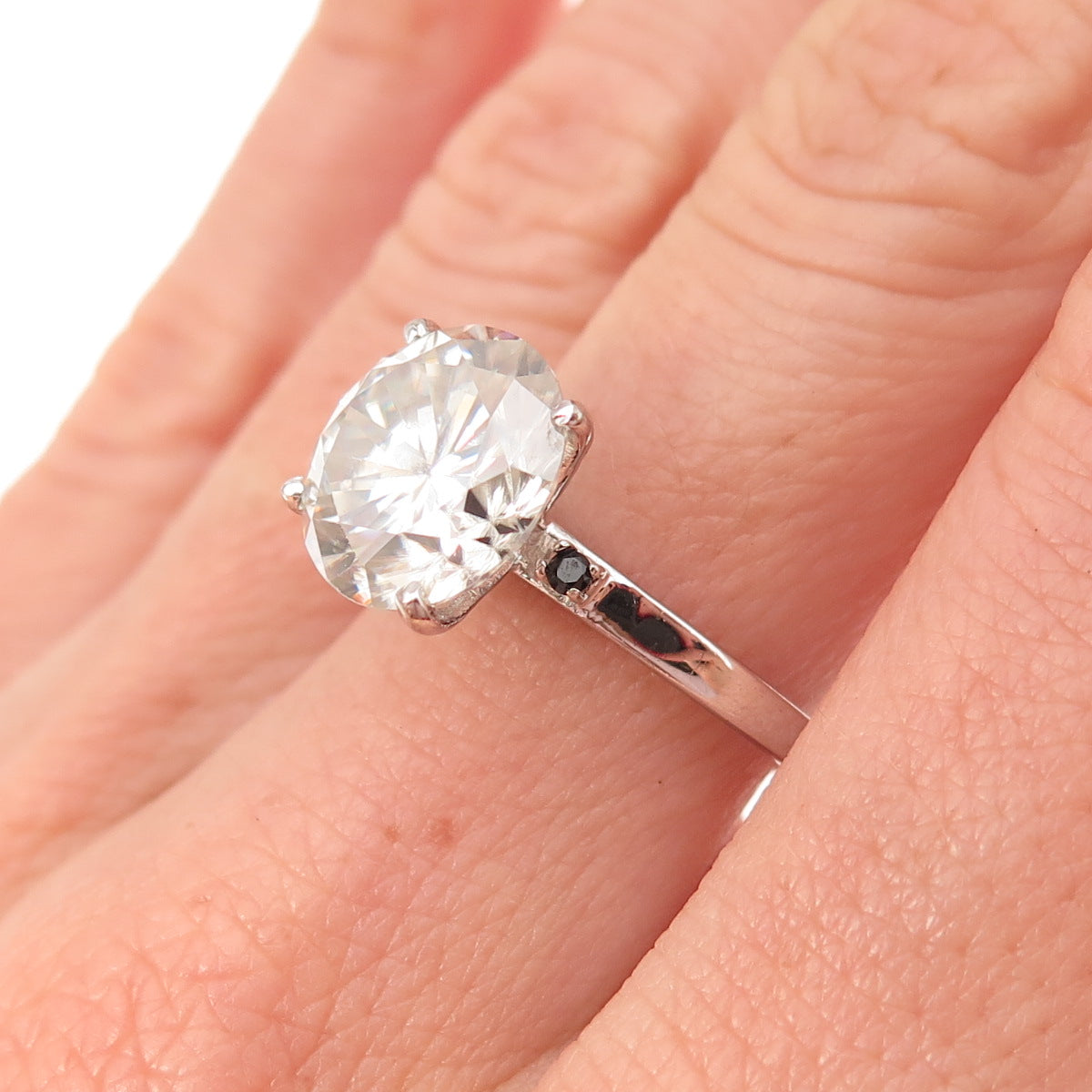 925 Sterling Silver Vintage Real Round-Cut Moissanite Engagement Ring Size 7