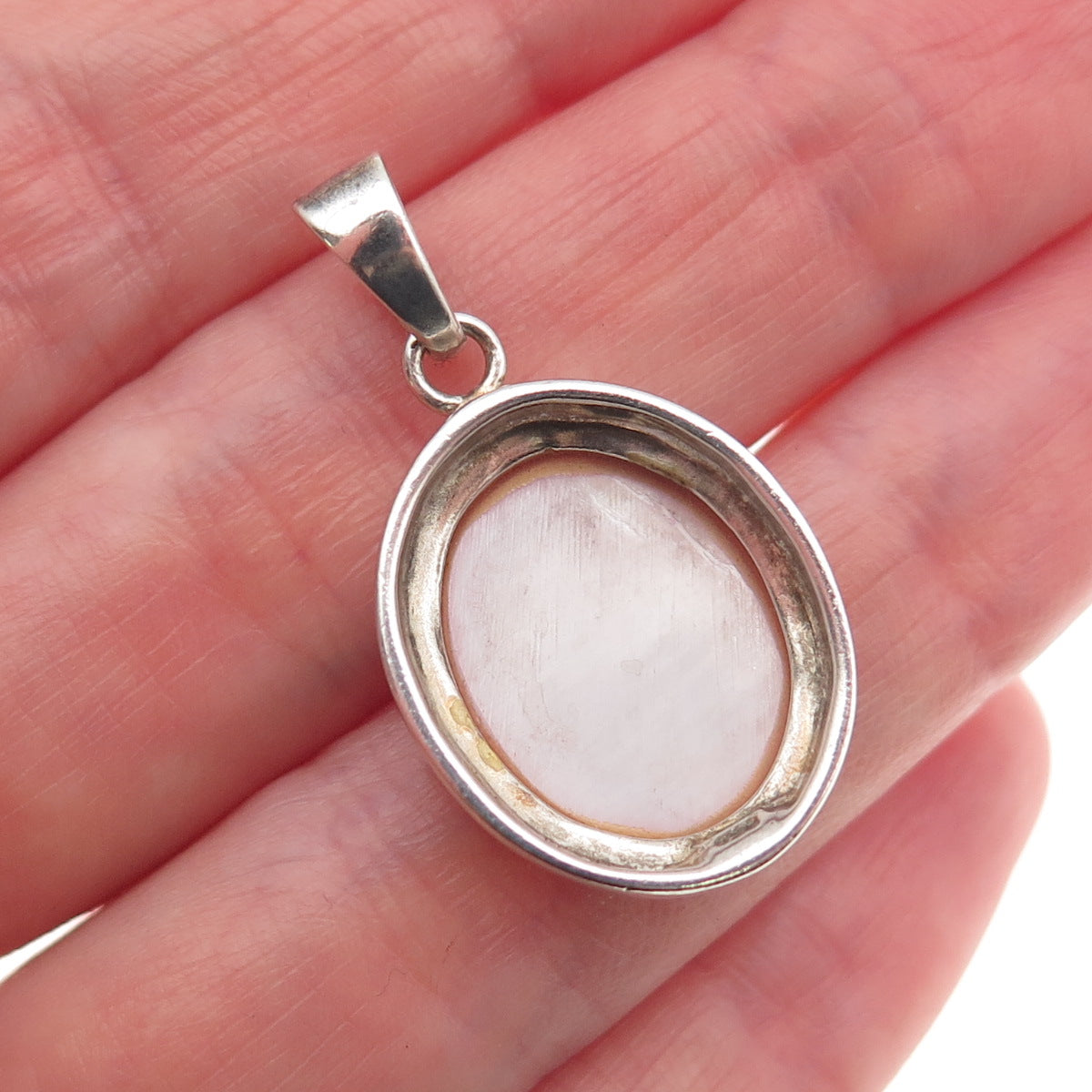925 Sterling Silver Vintage Real MOP Charm Pendant