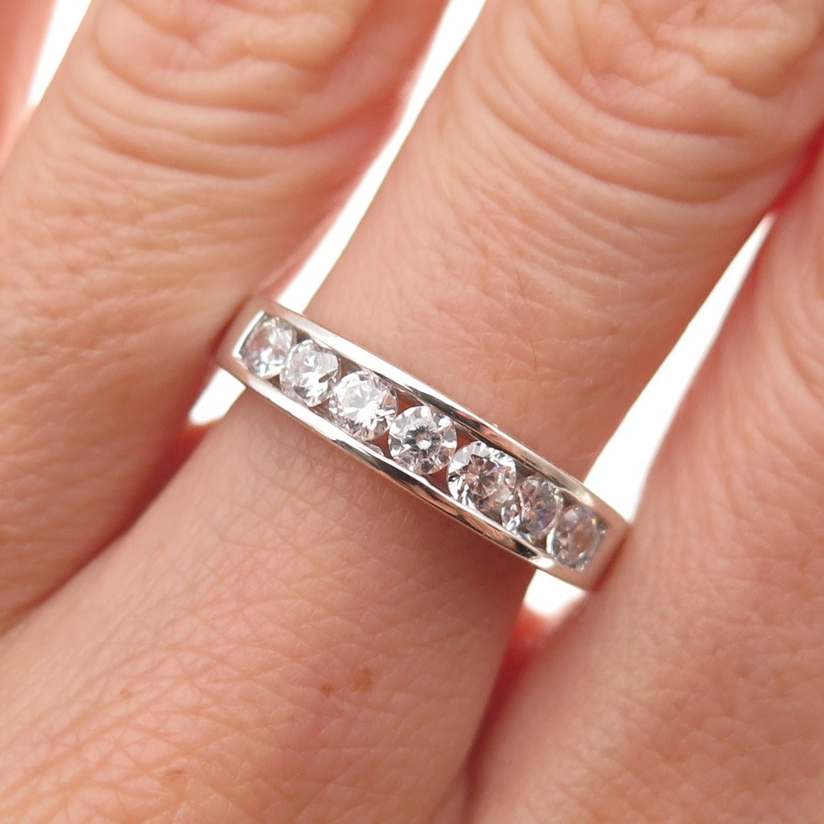 925 Sterling Silver Round-Cut C Z Ring Size 7.25
