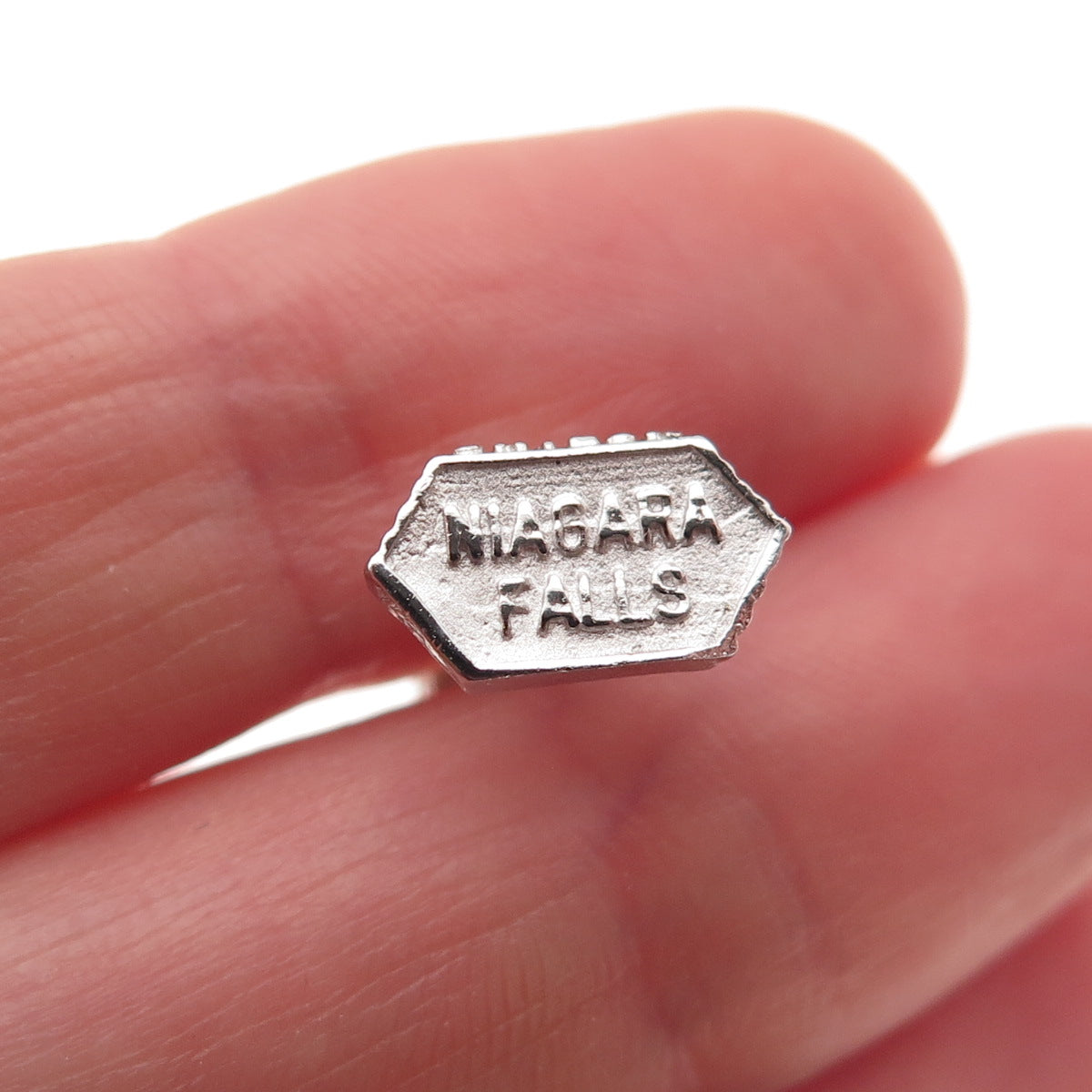 Rembrandt RJL 925 Sterling Vintage Skylon Tower Niagara Falls 3D Charm Pendant