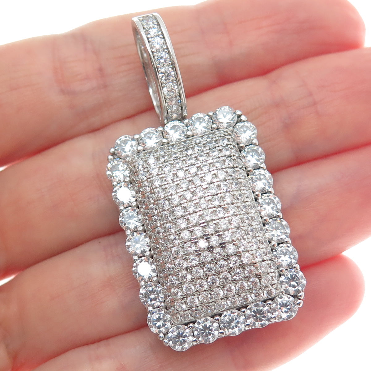 DESIGNS BY YAGI 925 Sterling Silver Round-Cut C Z Sparkle Pendant