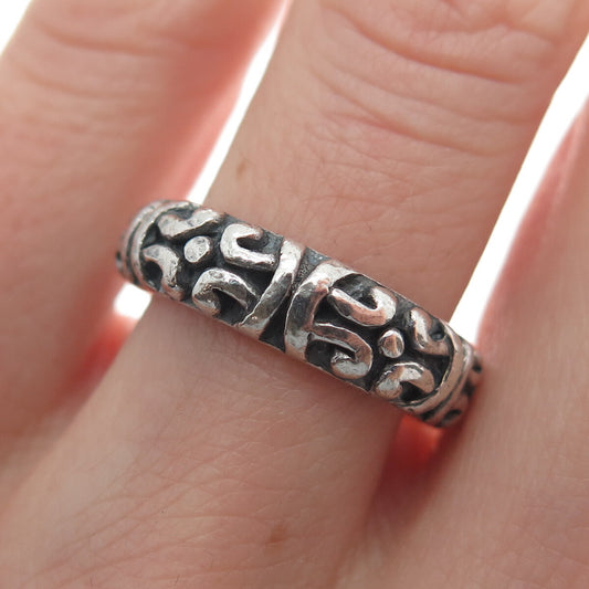 925 Sterling Vintage Floral Ornate All Around Oxidized Band Ring Size 5.75