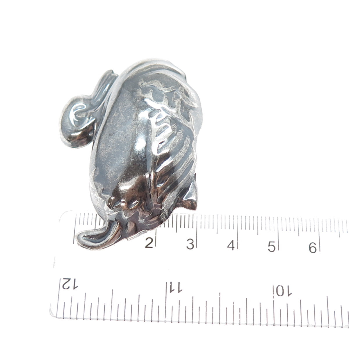 925 Sterling Silver Vintage Mexico Duck Repousse Oxidized Pin Brooch / Pendant