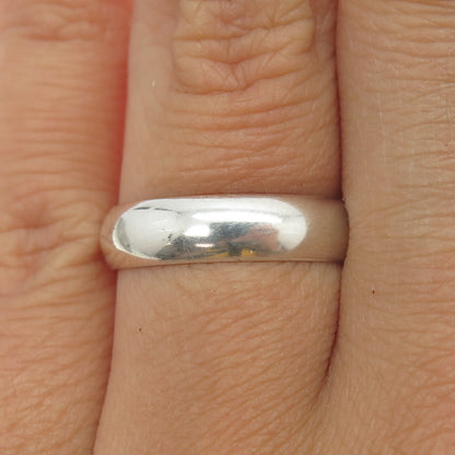 925 Sterling Silver Classic Wedding Band Ring Size 7.25