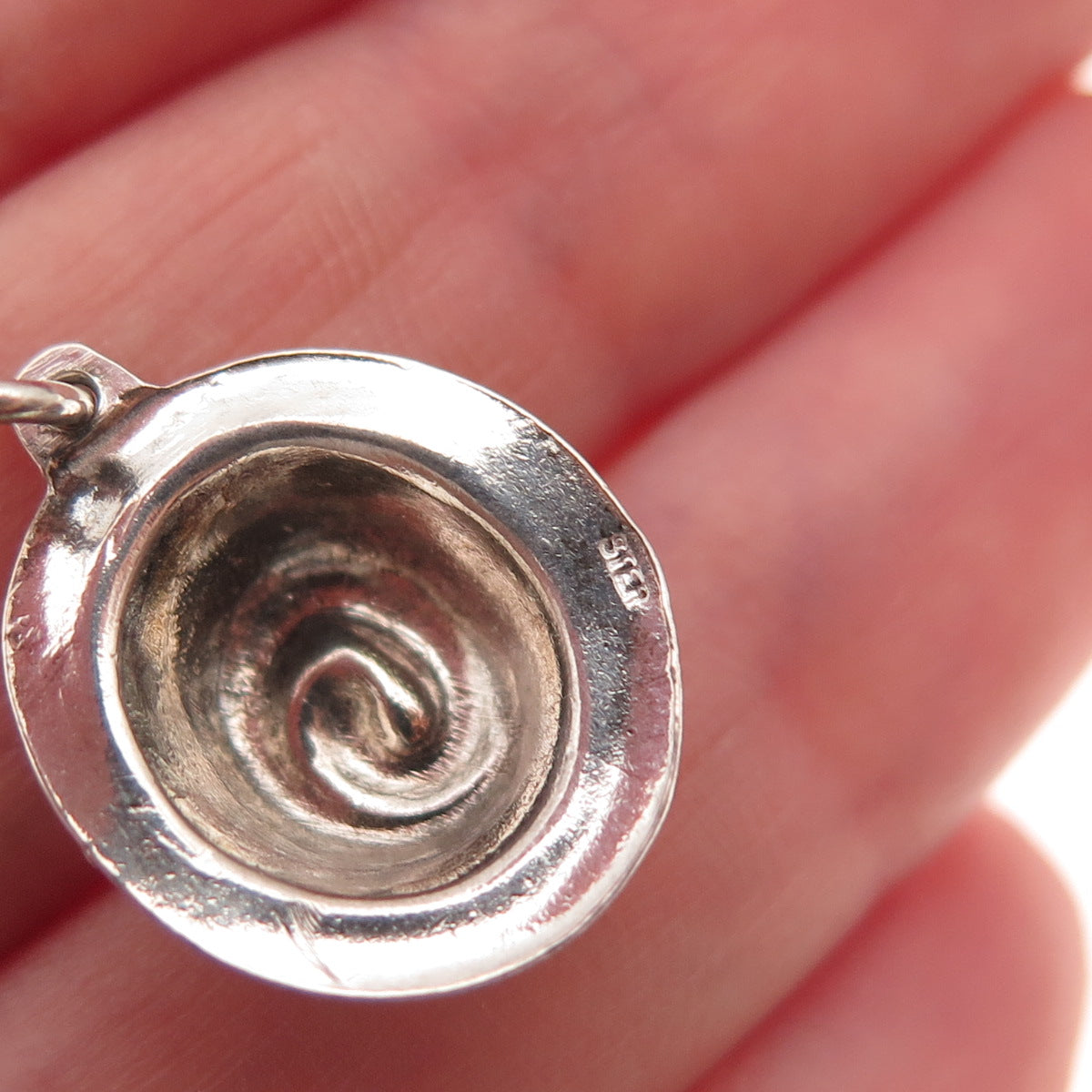 925 Sterling Silver Vintage Ladies Hat Oxidized 3D Charm Pendant