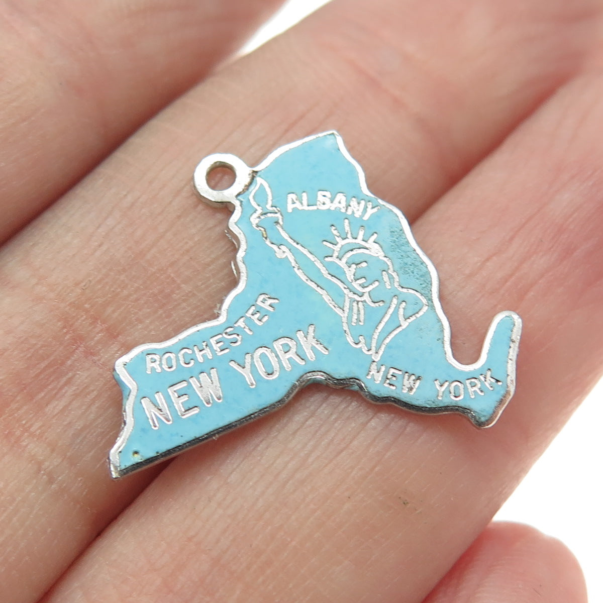 BEAU 925 Sterling Silver Vintage Enamel "New York" State Map Pendant