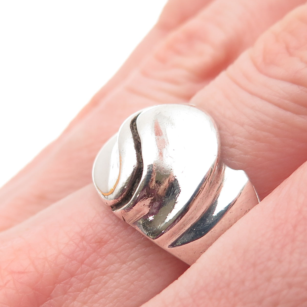 925 Sterling Silver Vintage Yin Yang Modernist Oxidized Ring Size 9.25