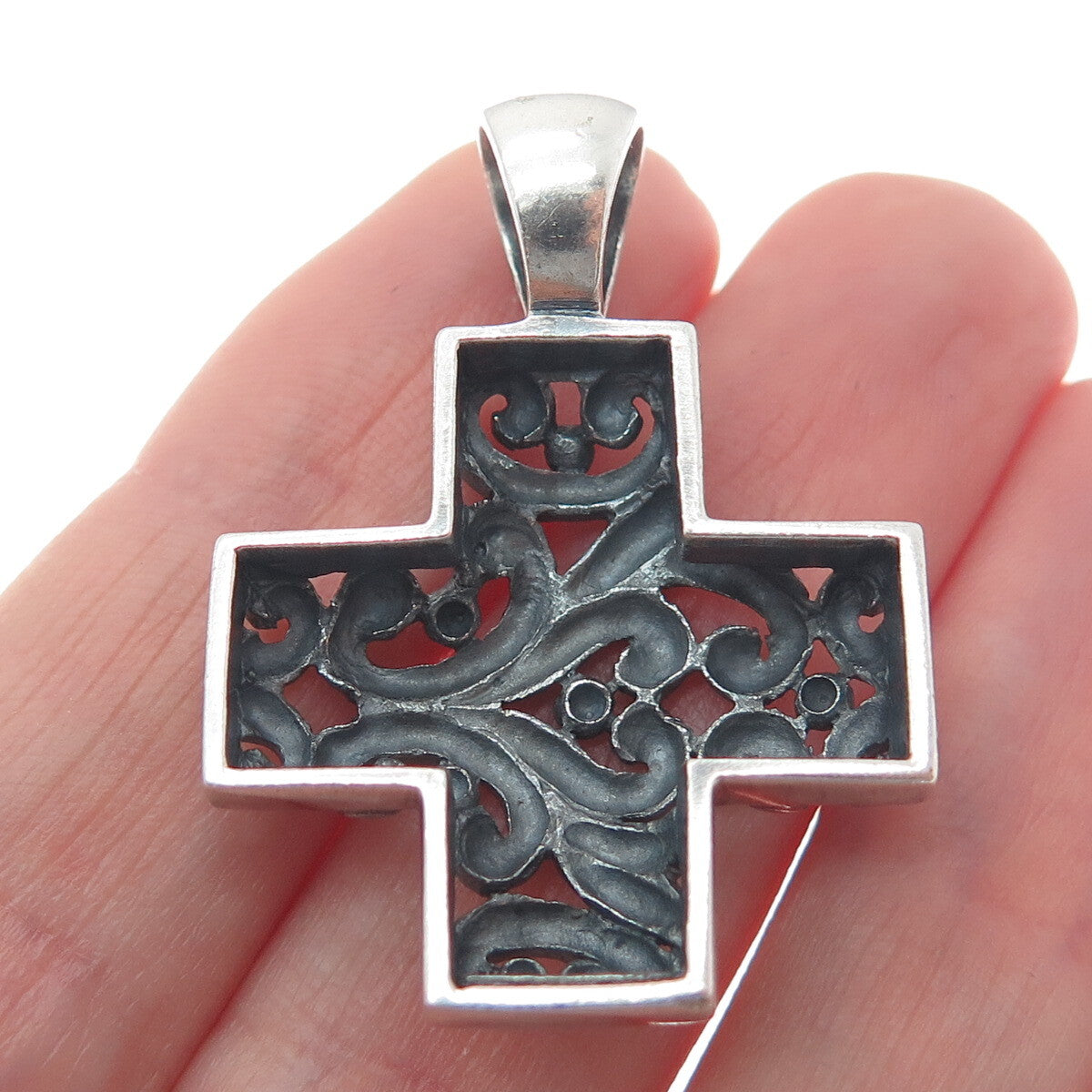 925 Sterling Silver Vintage Ornate Cross Oxidized Pendant