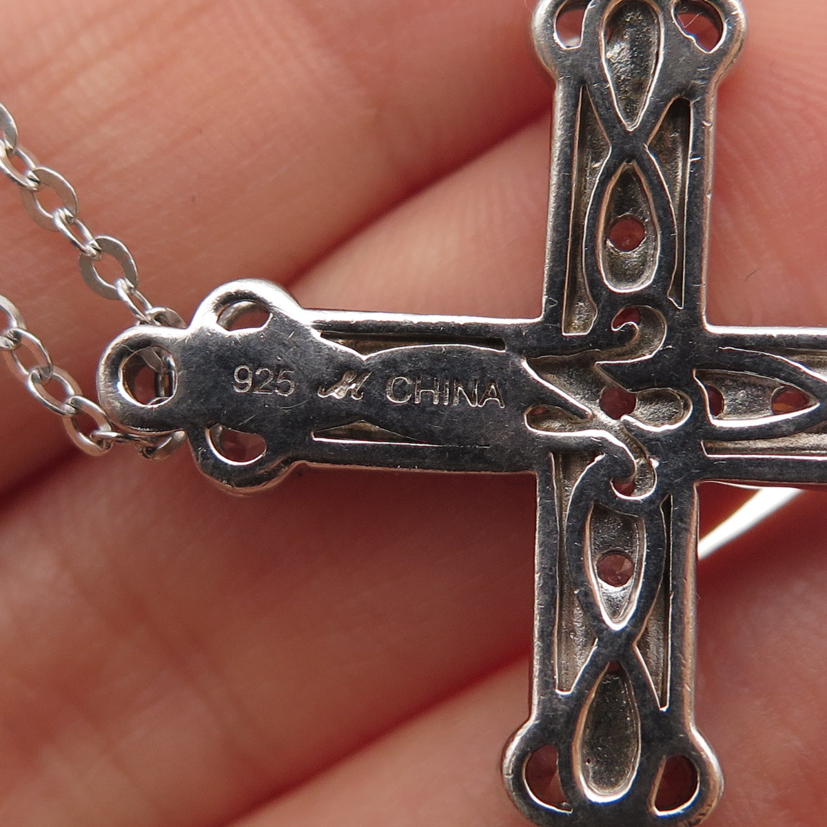 925 Sterling Silver Round-Cut C Z Cross Cable Chain Necklace 16-18"