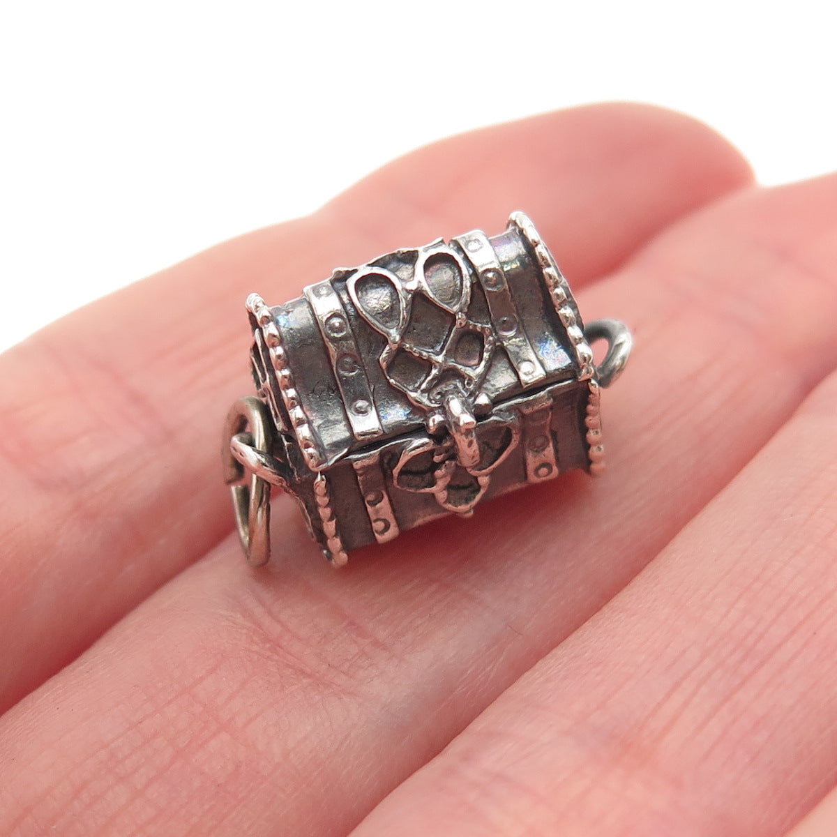 Beau 925 Sterling Silver Vintage Treasure Chest 3D Mini Box Charm Pendant